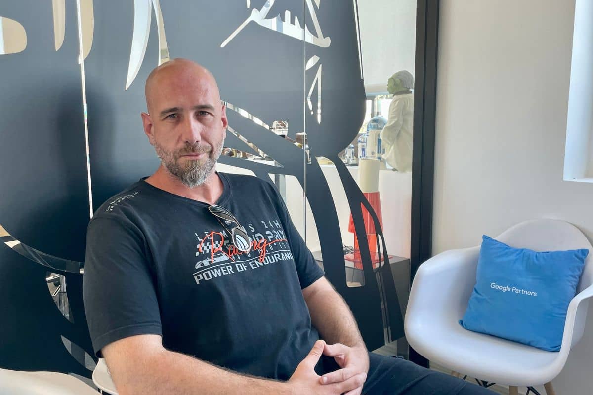 marketinginsiderreview.com